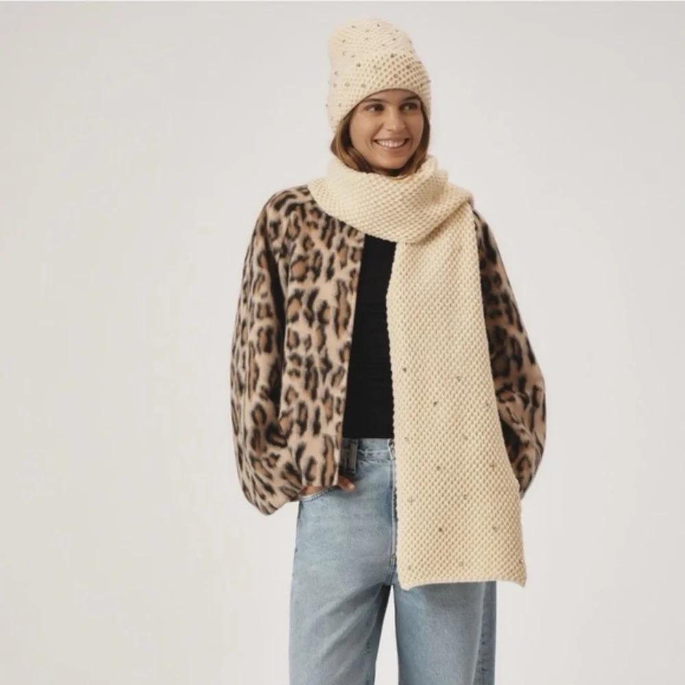 Anthropologie Maeve Waffle Rhinestone Scarf Set New without tags